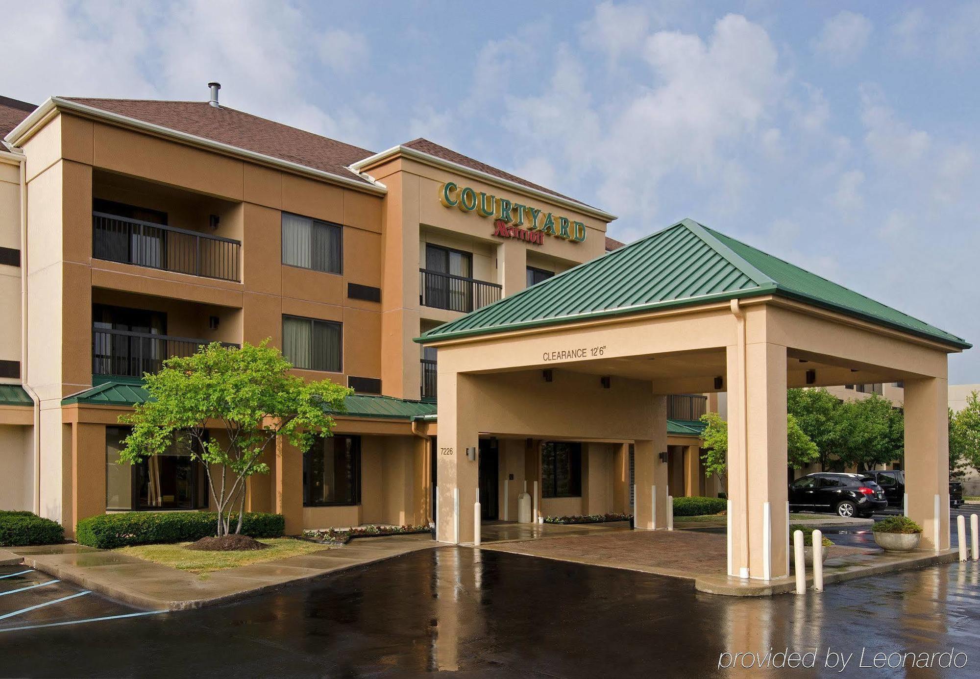 Courtyard Indianapolis Northwest Hotel Ngoại thất bức ảnh