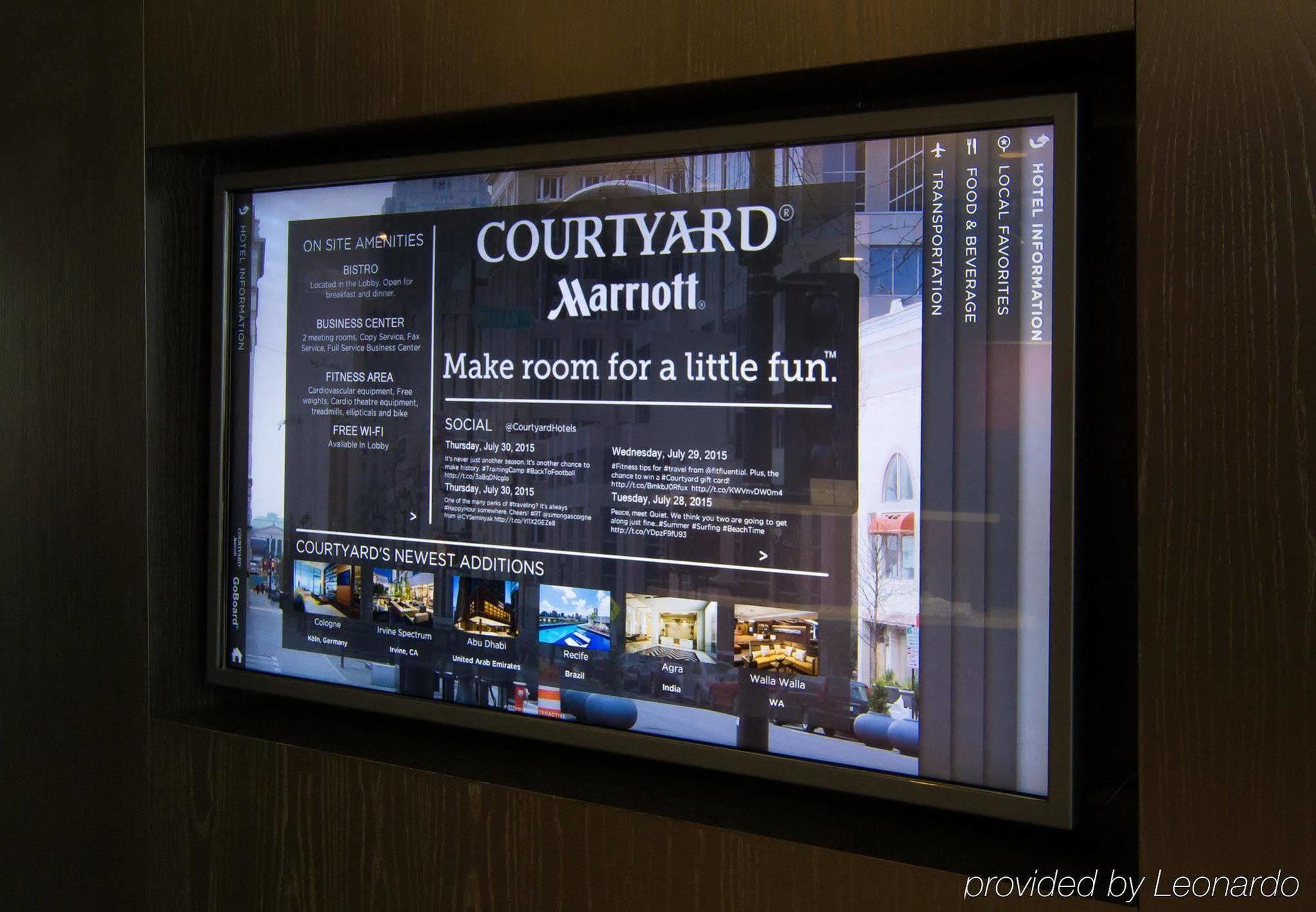 Courtyard Indianapolis Northwest Hotel Ngoại thất bức ảnh